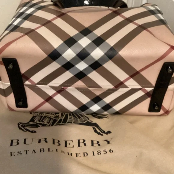 💯 Authentic Burberry LARGE Nova Check Tote Handbag Shoulder Bag - Picture 8 of 16